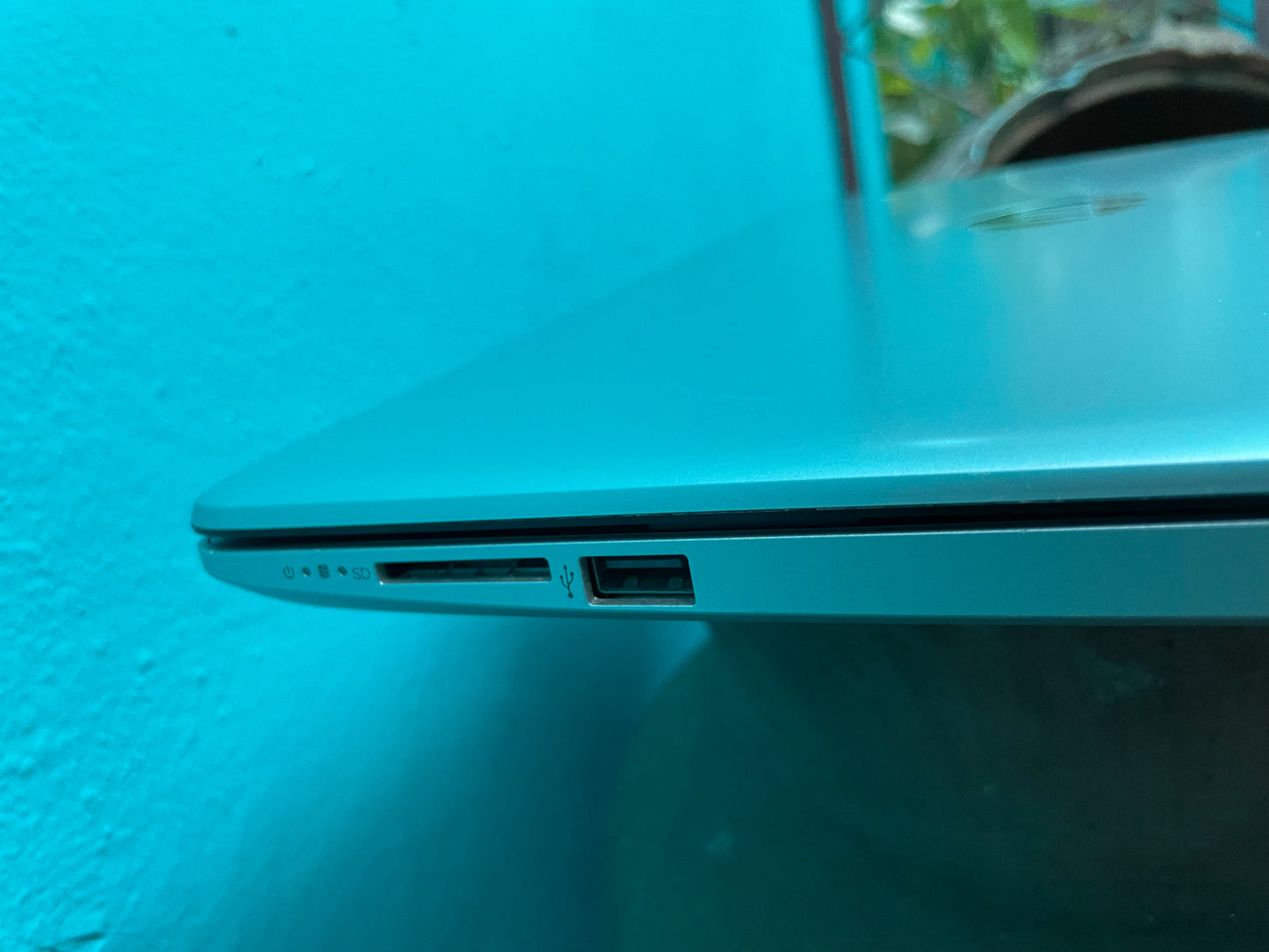 Laptop hp i3 grado B